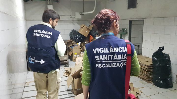 Vigilância Sanitária interdita restaurante oriental por falta de higiene no Edifício Avenida Central