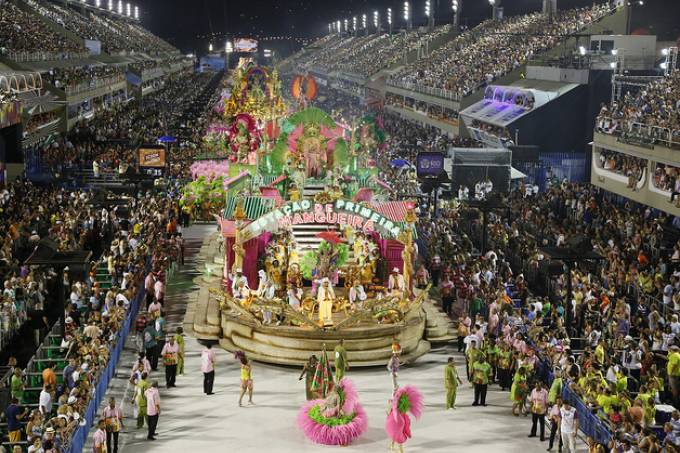 Carnaval 2021: desfiles podem acontecer em fevereiro; entenda