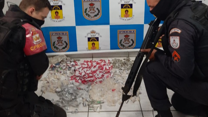 Grande quantidade de drogas é apreendida em Maricá