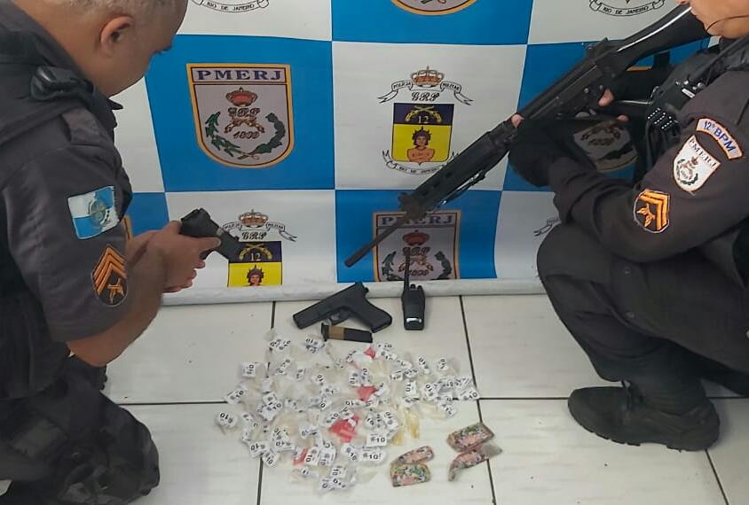Homem foi detido com droga em Maricá-RJ Homem foi detido com droga em Maricá-RJ