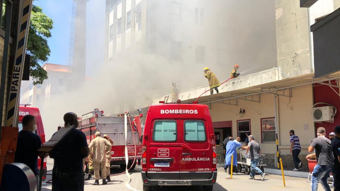 Incêndio atinge Hospital Federal de Bonsucesso, na Zona Norte do Rio Incêndio atinge Hospital Federal de Bonsucesso, na Zona Norte do Rio
