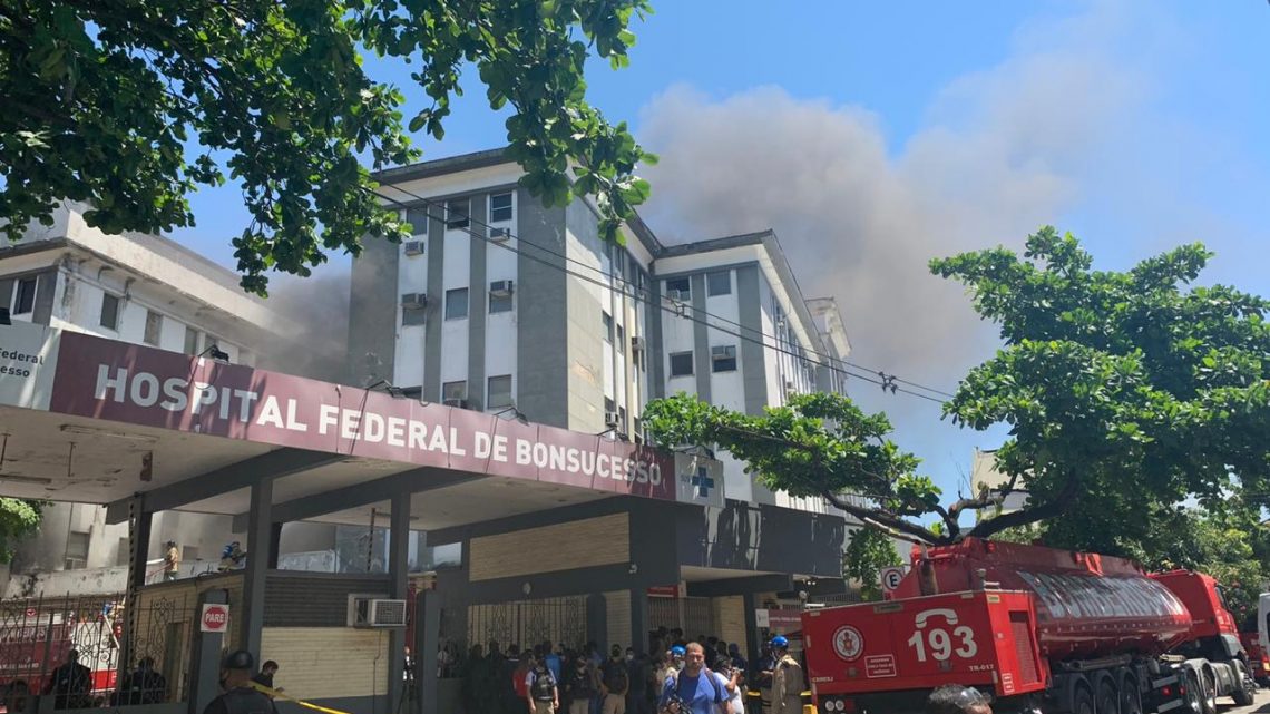 Primeira morte confirmada no incêndio no Hospital Federal de Bonsucesso Primeira morte confirmada no incêndio no Hospital Federal de Bonsucesso