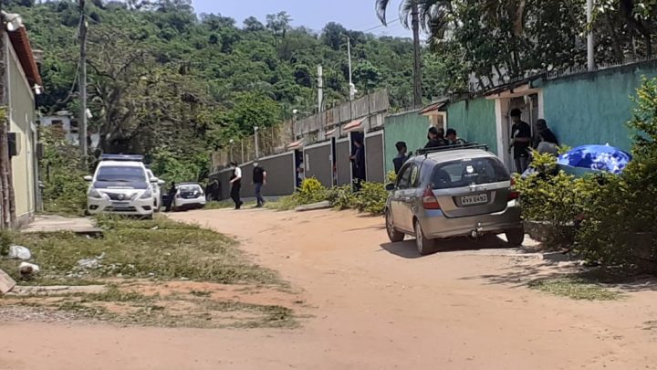 Polícia faz reconstituição da morte de João Pedro em São Gonçalo-RJ