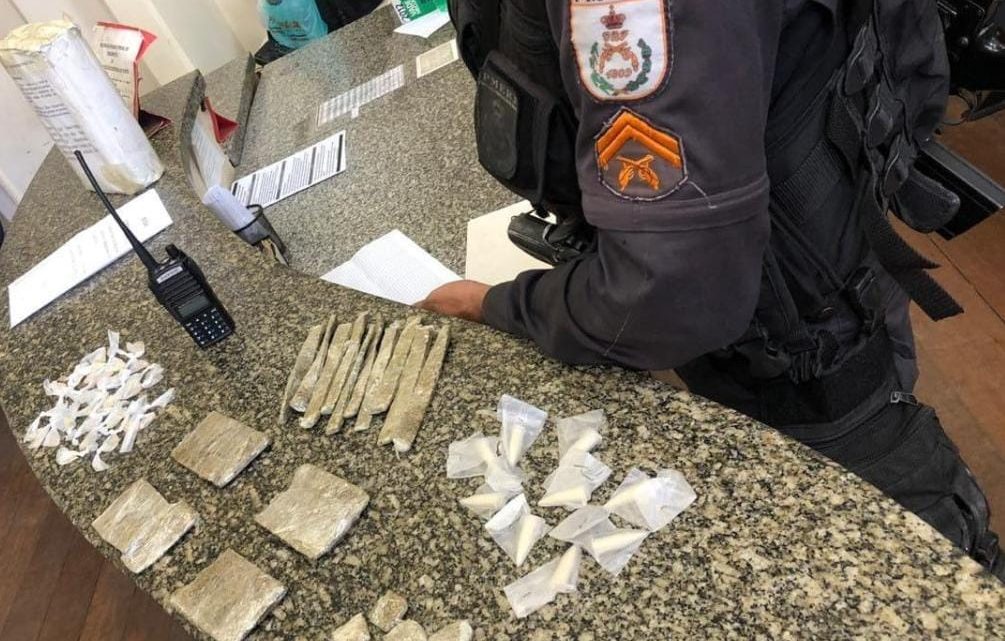 Troca de tiros com PMs termina um preso em Niterói-RJ Troca de tiros com PMs termina um preso em Niterói-RJ