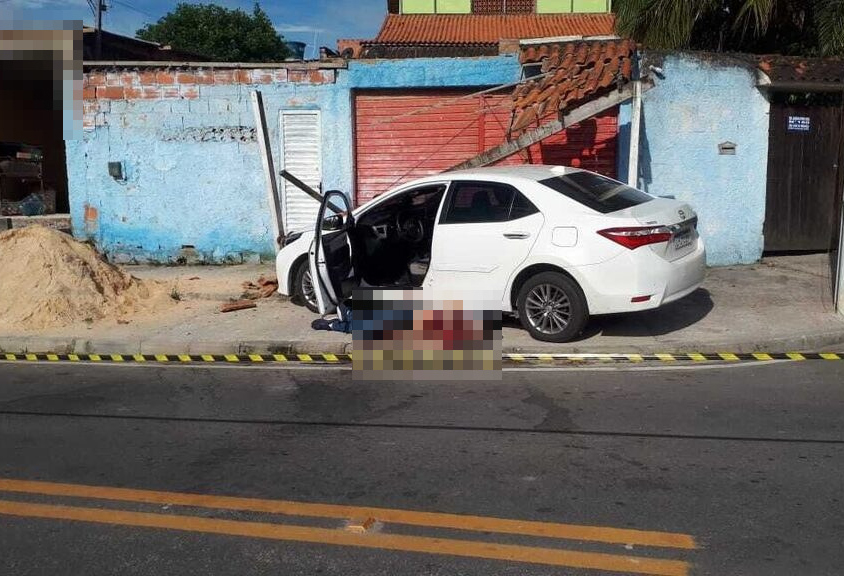 Filho de ex-prefeito de Maricá é morto a tiros em plena luz do dia Filho de ex-prefeito de Maricá é morto a tiros em plena luz do dia