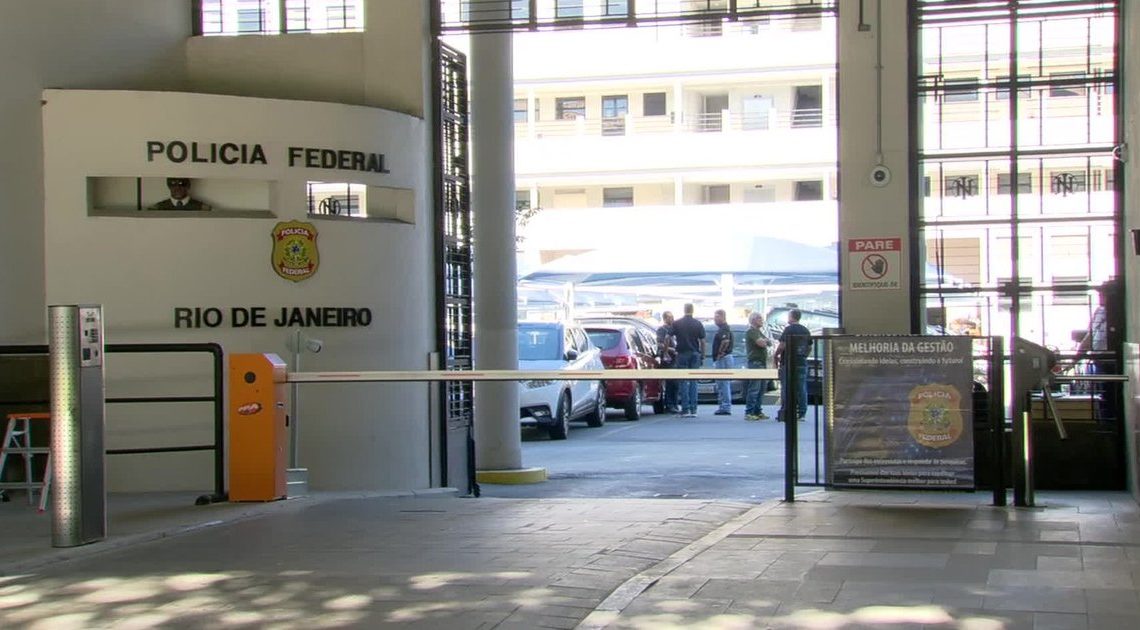 Falso policial federal é preso na zona sul do RIO Falso policial federal é preso na zona sul do RIO