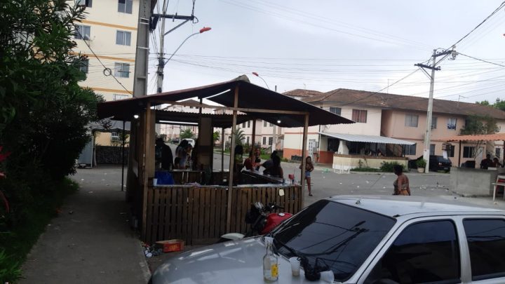 Polícia acaba com baile funk em Maricá-RJ