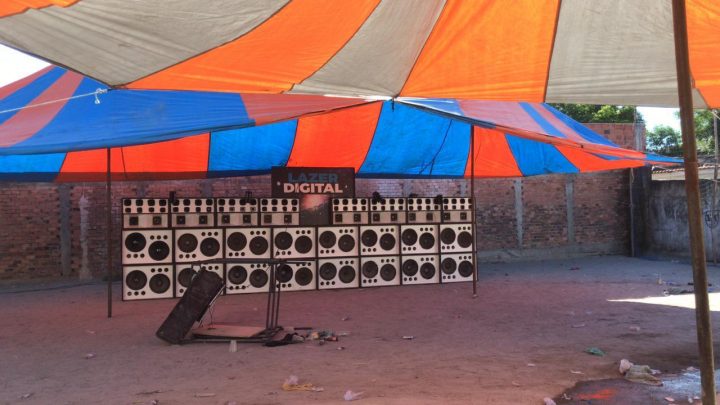 PM acaba com baile funk em São Gonçalo-RJ