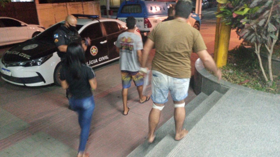 Esfaqueado por falso policial em Itaipuaçu Maricá-RJ Esfaqueado por falso policial em Itaipuaçu Maricá-RJ