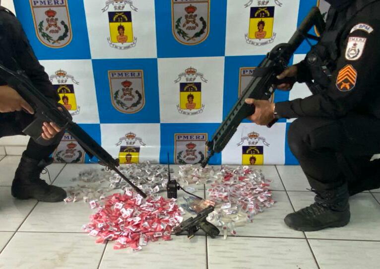 Homem é baleado durante troca de tiros em Maricá-RJ
