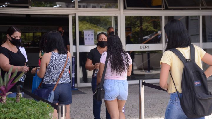 Enem digital será presencial e candidato deve levar caneta preta