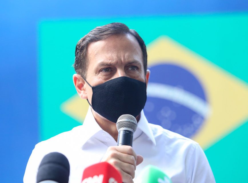 Covid-19: São Paulo anuncia vacinação de professores e policiais em abril Covid-19: São Paulo anuncia vacinação de professores e policiais em abril