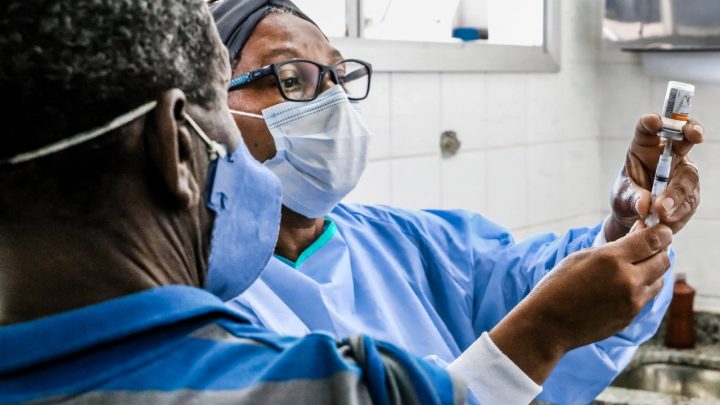 Itaboraí vai iniciar vacinação para idosos de 74 e 73 anos