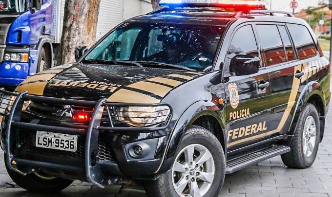 Operação da PF apura falsificação de alvarás de soltura no Rio