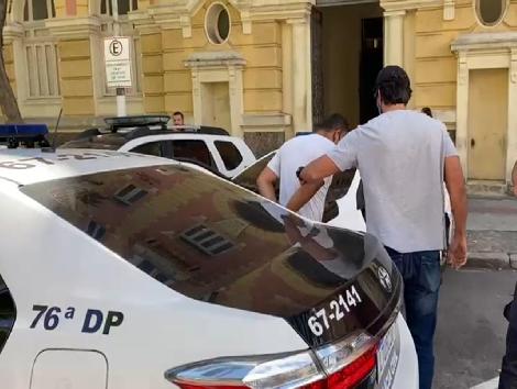 Pastor evangélico envolvido com tráfico de drogas em comunidade de Niterói é preso