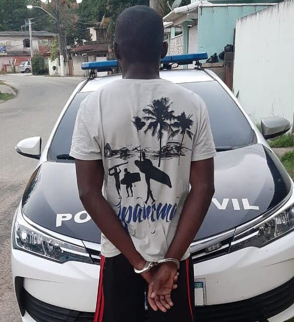 Homem é preso apontado como maior ladrão da Região dos Lagos-RJ Homem é preso apontado como maior ladrão da Região dos Lagos-RJ