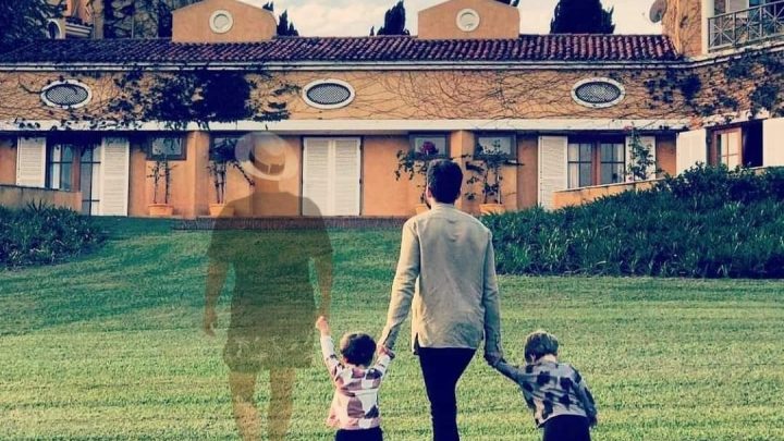 Durante viagem com amigos, Thales Bretas posta linda foto com os filhos e fãs fazem homenagem a Paulo Gustavo.