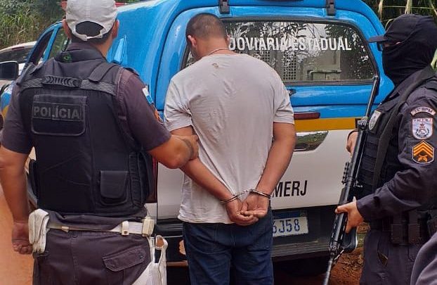 Perseguição policial e troca de tiros Termina com um preso em Saquarema