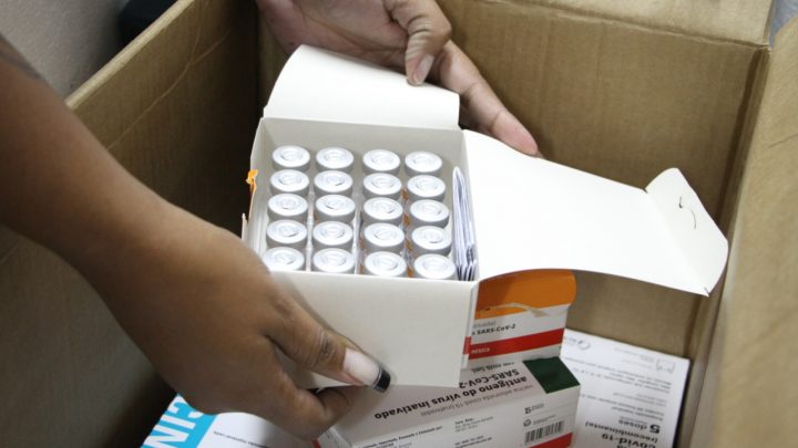 Maricá retoma a 2ª dose da vacinação com a CoronaVac