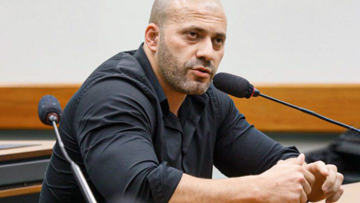 Deputado Daniel Silveira é preso por  desrespeitar o sua da tornozeleira eletrônica