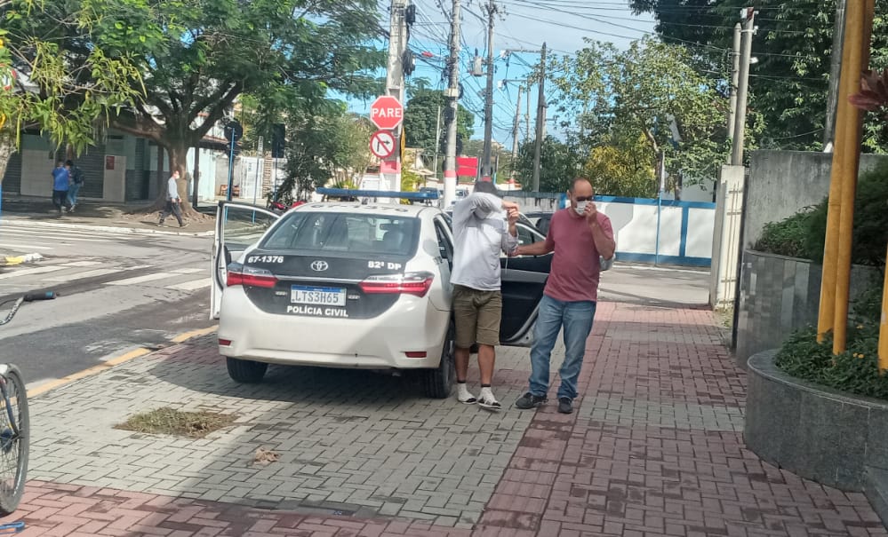 Homem é preso por vários assaltos em Maricá Homem é preso por vários assaltos em Maricá