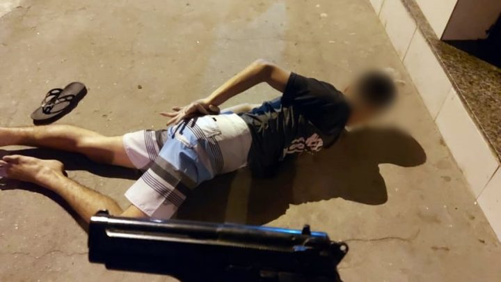 Dois homens são detido com arma falsa em  São Gonçalo