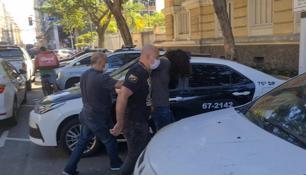 Niterói: Mulher morre ao ser esfaqueada dentro do Plaza shopping Niterói: Mulher morre ao ser esfaqueada dentro do Plaza shopping