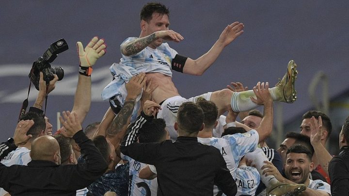 Argentina destrona o Brasil no Maracanã e é campeã da Copa América