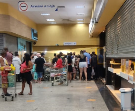 GM é morto a tiro no Supermercado Guanabara após reagir um assalto GM é morto a tiro no Supermercado Guanabara após reagir um assalto