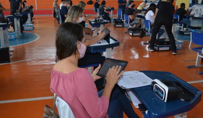 Professores da rede municipal recebem capacitação em robótica