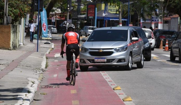 Ações e uso de equipamentos corretos reduzem drasticamente riscos de ciclistas no trânsito