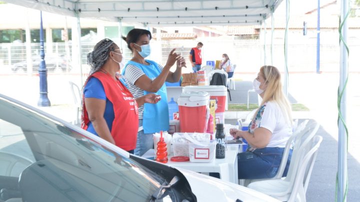 Vacinação Itinerante contra a covid-19 permanece no Centro