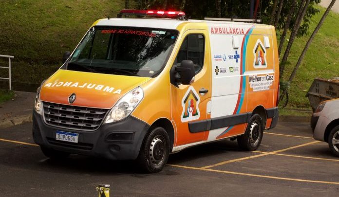 Maricá recebe primeira ambulância exclusiva para atendimento domiciliar no Estado do Rio