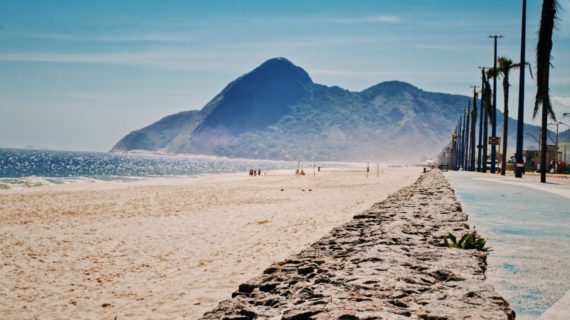 Operação ‘Orla limpa’ inicia fiscalização do comércio na praia de Itaipuaçu em Maricá Operação ‘Orla limpa’ inicia fiscalização do comércio na praia de Itaipuaçu em Maricá