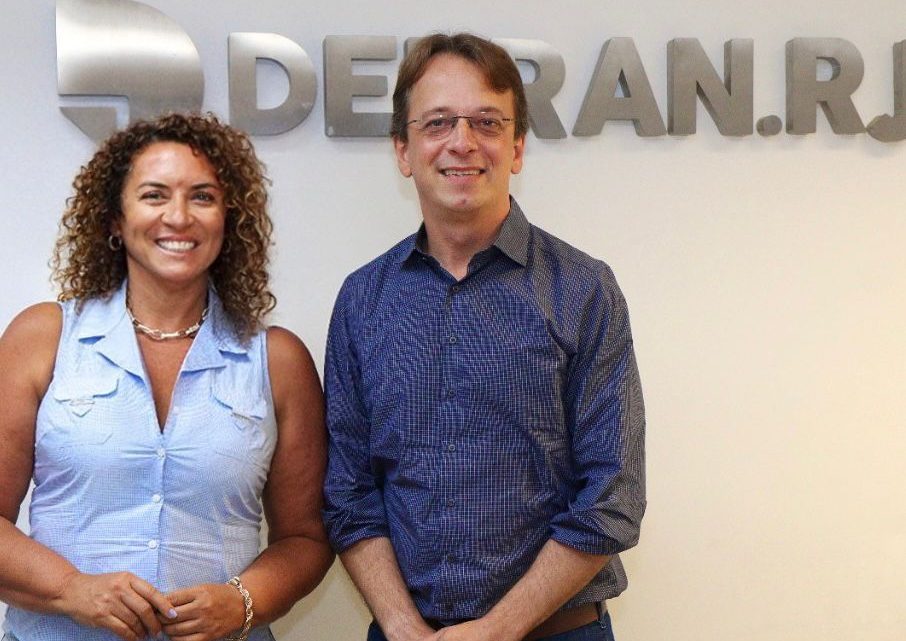 Deputada Zeidan luta por ampliação do Detran e aumento de oferta de serviços em Maricá Deputada Zeidan luta por ampliação do Detran e aumento de oferta de serviços em Maricá