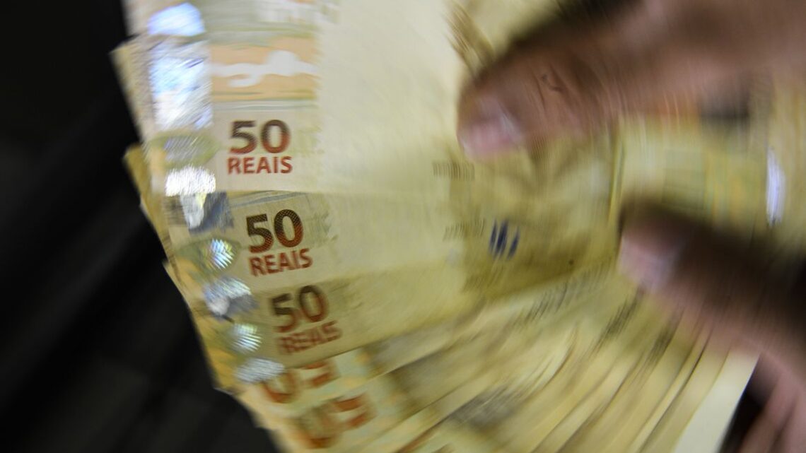 Última parcela de agosto do Auxílio Brasil é paga hoje Última parcela de agosto do Auxílio Brasil é paga hoje