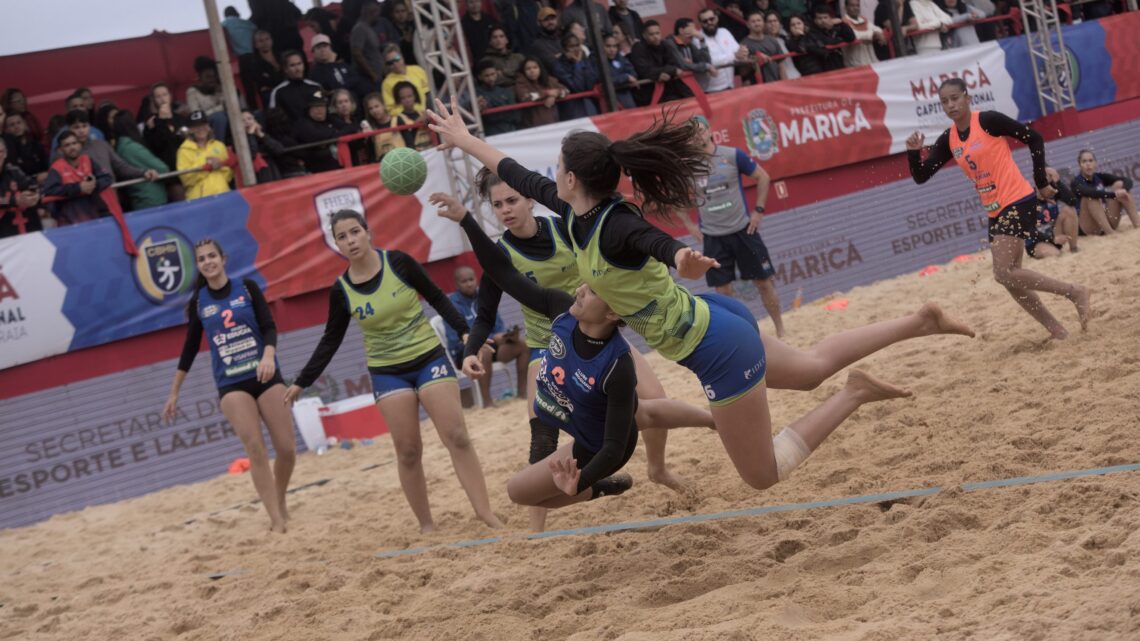 Copa do Brasil Juvenil de Handebol de Areia agita fim de semana na Barra de Maricá Copa do Brasil Juvenil de Handebol de Areia agita fim de semana na Barra de Maricá