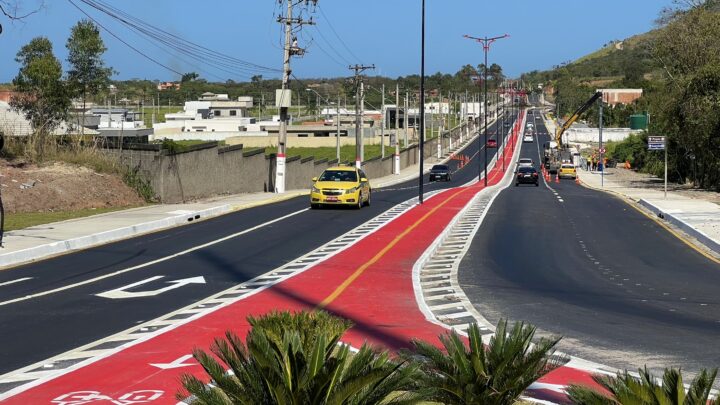 Prefeitura conclui instalação de sinalização na Estrada dos Cajueiros