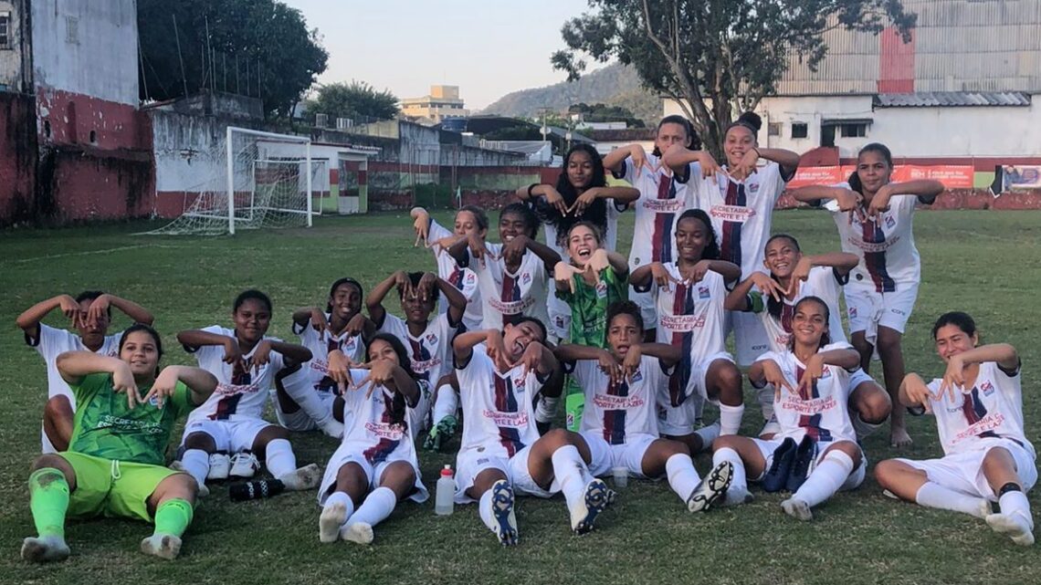 Equipe de futebol feminino Sub-17 de Maricá vence Real Futebol Clube Heips pelo Campeonato Estadual