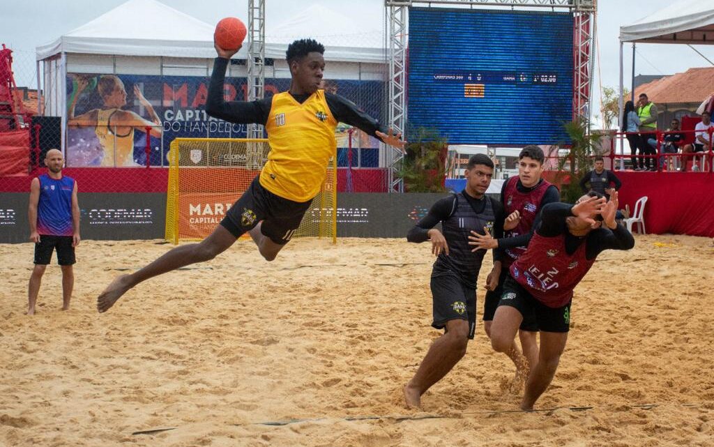 Copa do Brasil de handebol de praia termina com vitória de times de Niterói e Campinas