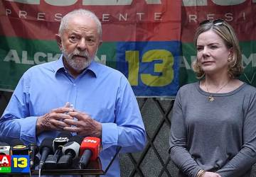 Lula repudia atentado de Jefferson contra PF e diz que bolsonarismo é “máquina de destruição”