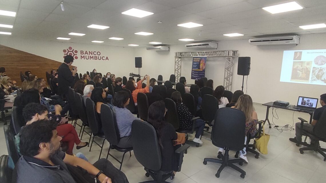 Prefeitura apresenta serviços de saúde mental para servidores em encontro do Setembro Amarelo￼
