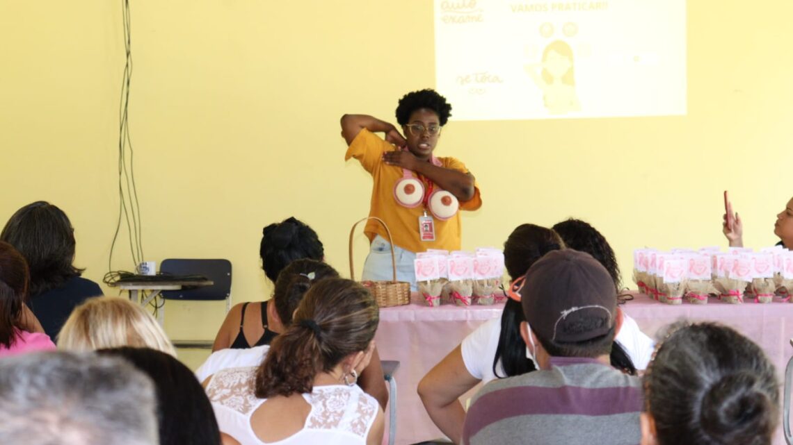 Palestra sobre o câncer de mama leva conscientização a funcionários da Secretaria de Agricultura  