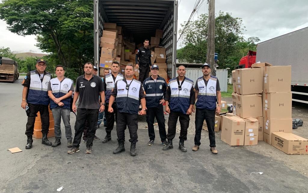 Operação Foco apreende mais de 500 pares de calçados na BR-040