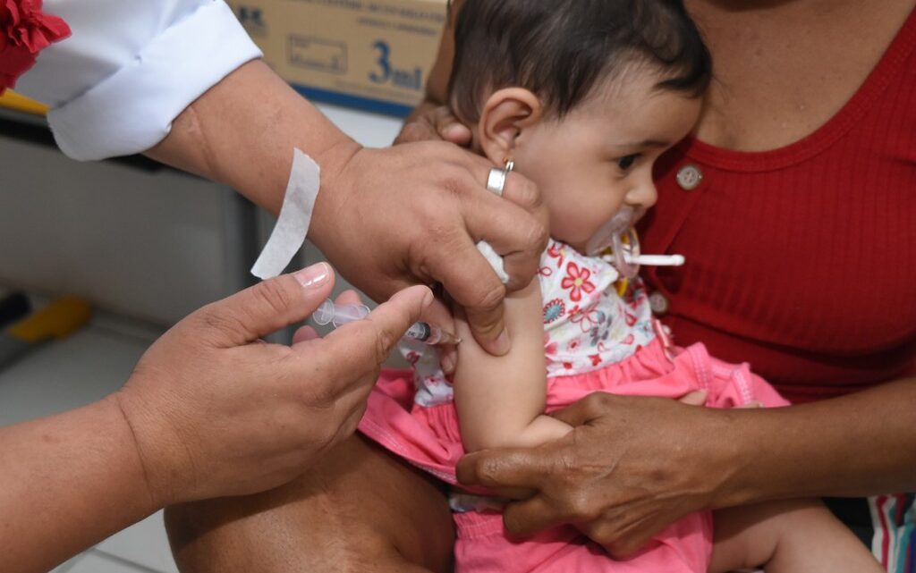 Covid-19: Saúde promove mudanças na vacinação de crianças de três e quatro anos sem comorbidades Covid-19: Saúde promove mudanças na vacinação de crianças de três e quatro anos sem comorbidades