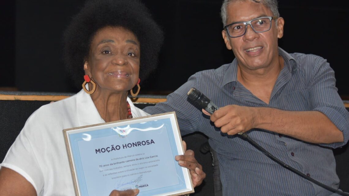 Prefeitura realiza bate-papo sobre o mês da Consciência Negra com a atriz Léa Garcia Prefeitura realiza bate-papo sobre o mês da Consciência Negra com a atriz Léa Garcia