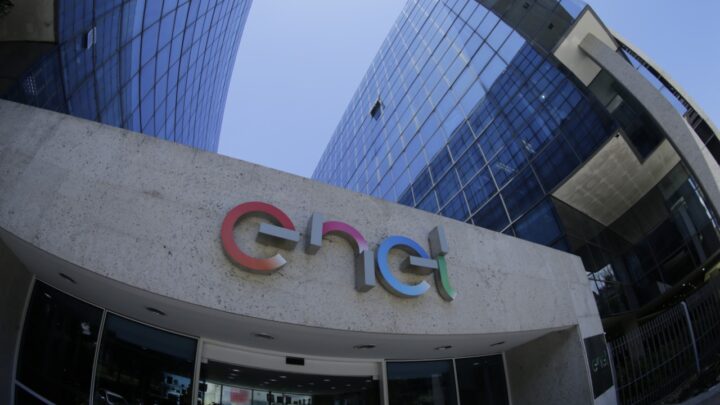 ENEL DISTRIBUIÇÃO RIO ORIENTA SOBRE OS CUIDADOS COM A REDE ELÉTRICA EM CASOS DE ALAGAMENTOS