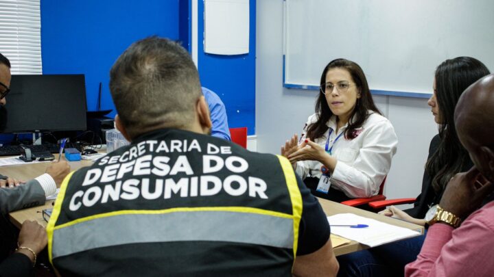 Defesa do Consumidor promove roda de conversa com a Águas do Rio
