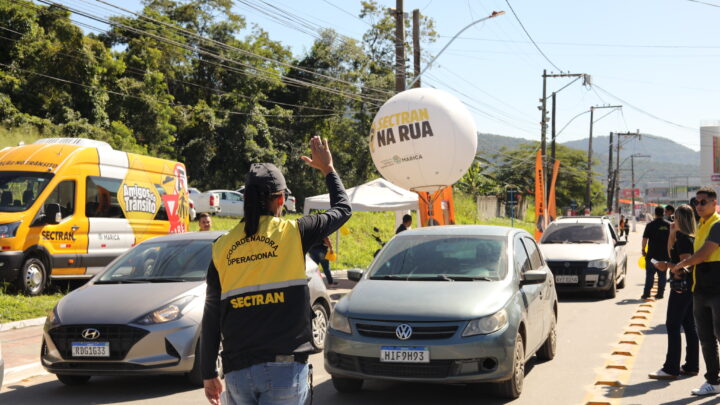 Maio Amarelo: Sectran realiza blitz educativa em Itaipuaçu