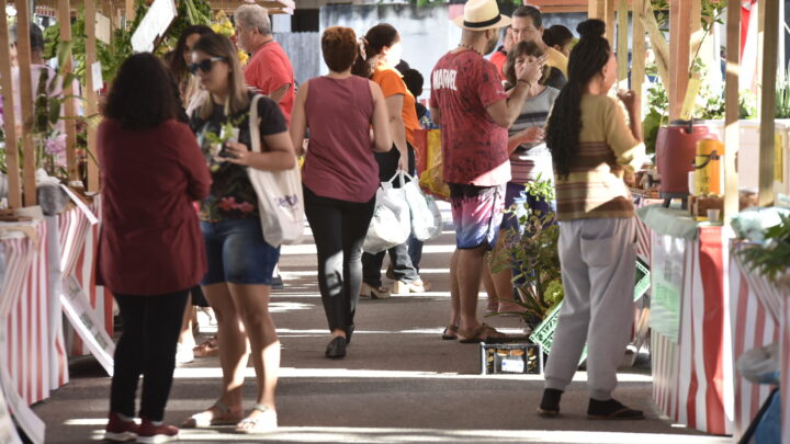Edição da Feira da Agricultura Familiar homenageou o Dia dos Namorados